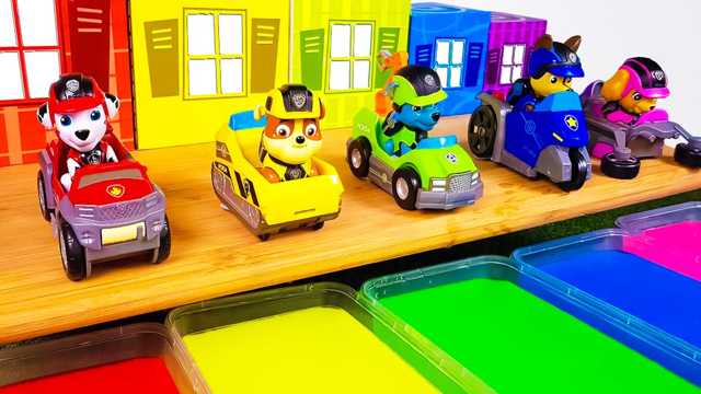 วิดีโอของเล่น: Paw Patrol True Metal พาหนะการแข่งขันที่ใหญ่ที่สุด
