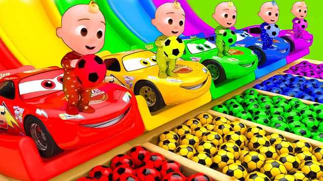 Vídeo de juguete: Balón de fútbol sorpresa del montaje del coche de McQueen | Vehículo de calle con colores de aprendizaje para niños