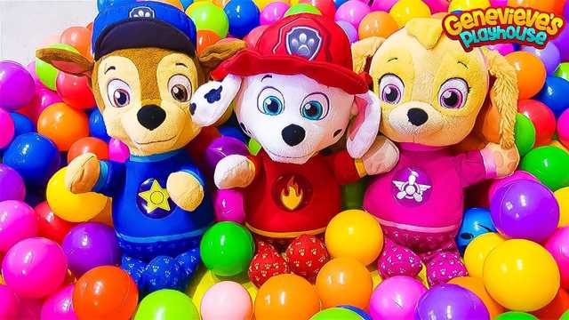 วิดีโอของเล่น: Paw Patrol Toys Rescue Pretend Play เรื่องราวตลกๆ และลูกบอลเซอร์ไพรส์สีรุ้งสำหรับเด็กๆ