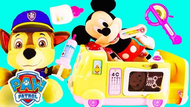 Vídeo de juguete: Cura con estilo | ¡Set para cuidar el moño de Minnie Mouse!
