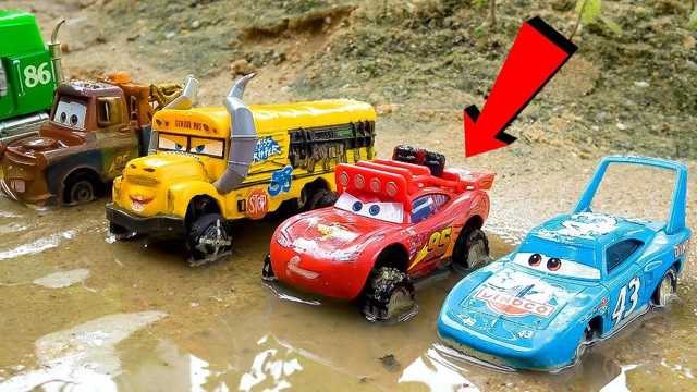 Film o zabawkach: Epicka przygoda z wyścigiem zabawek Lightning McQueen